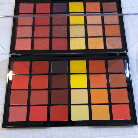 NEW 48 Color Matte & Shimmer Revolution Pallette - Picture 4 of 5